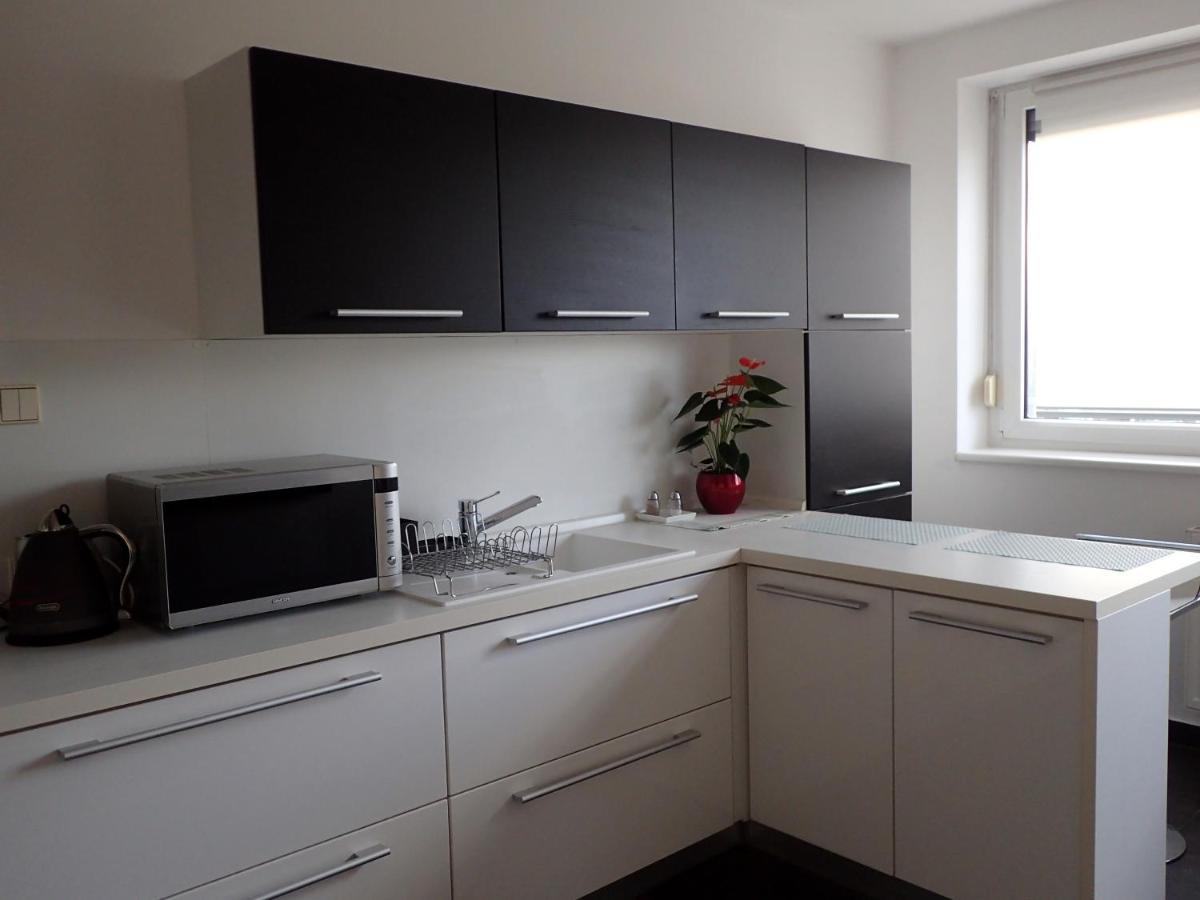 Marguerite Apartment - Parking Including Bratislava Esterno foto